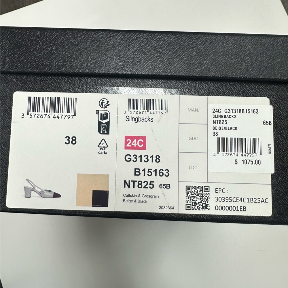 CHANEL Goatskin Grosgrain Cap Toe CC in Beige/Black - Picture 9 of 9